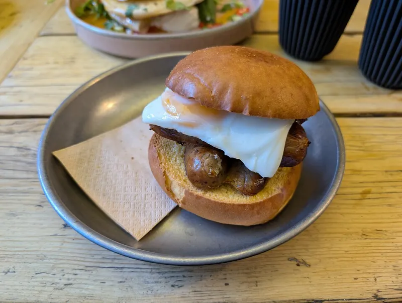 Eggs, Black Pudding, and a Smoothie: The Sunday Plate That Fixes Jet Lag, Culture Shock, and Possibly Everything Else